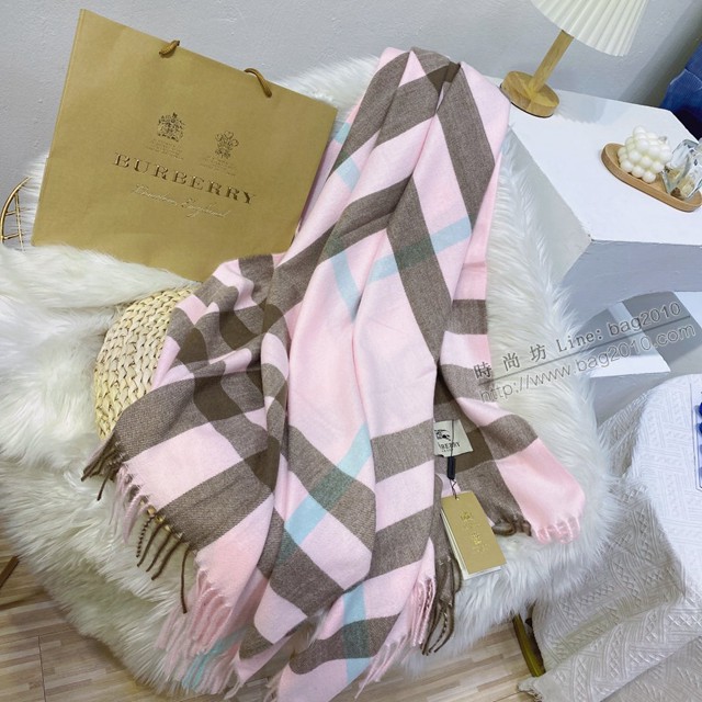 Burberry經典寬格混紡大披肩 經典格子女士圍巾披肩 巴寶莉2021新款羊毛羊絨圍巾  mmj1353